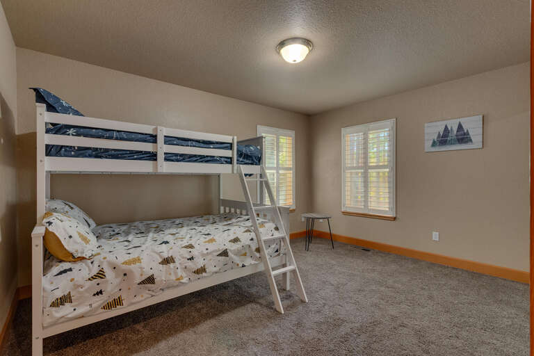 Lower level bedroom with Twin over Full bunk beds
