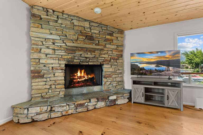 Living room fireplace with TV Living room fireplace with TV