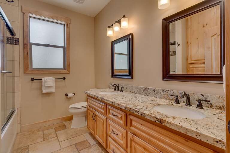 Bathroom w/ dual sinks