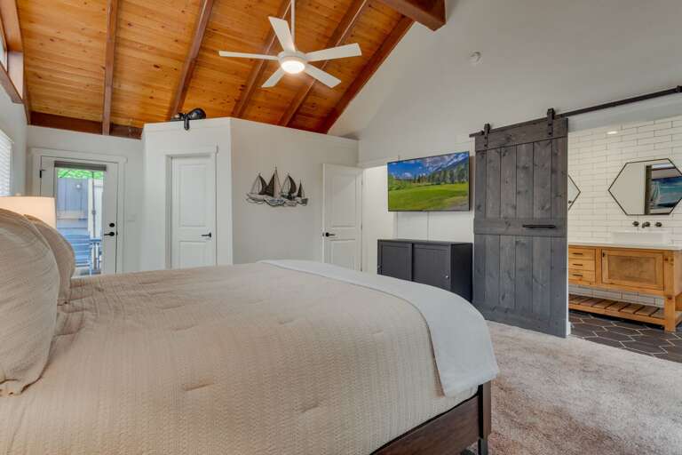 Bedroom with King bed