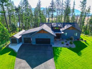Perfect Spot | Private & Wooded Area | Sleeps 10