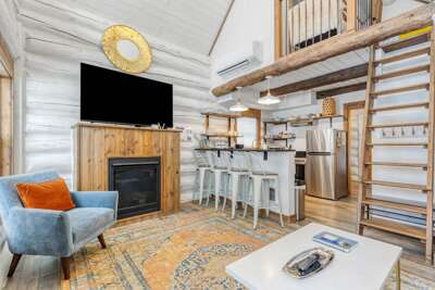 Ski In / Ski Out | Private Hot Tub | Cozy Cabin
