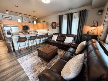 New! Beautiful Condo, Downtown Columbia Falls!