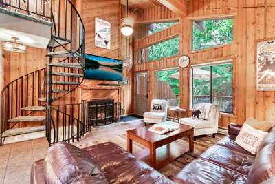 Resort Village | Indoor Pool | Hot Tub | Sleeps 8!