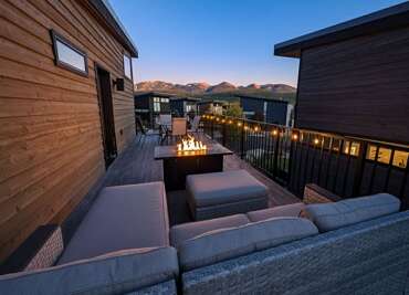 Bring Fido | Pool & Hot Tub | Amazing Location