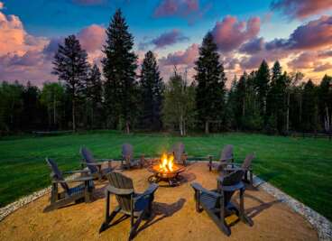 Wooded | Quiet | Backyard w/ Fire Pit | Sleeps 12!