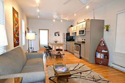 Historic Cottage, 2 Min Walk to Downtown Whitefish