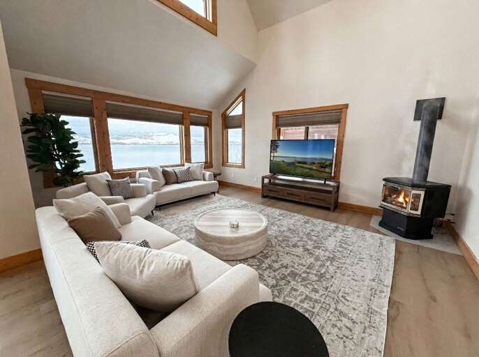 Flathead Lakefront Beauty