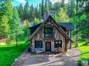 Bison Ridge Cabin #5 Bison Ridge Cabin #5