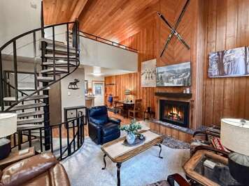 Mountain Condo | Pool & Hot Tub | Perfect Location