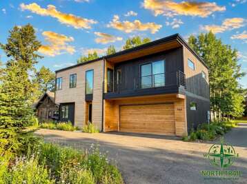 Long Term | 4 BR/4BA | Walk to River | Whitefish