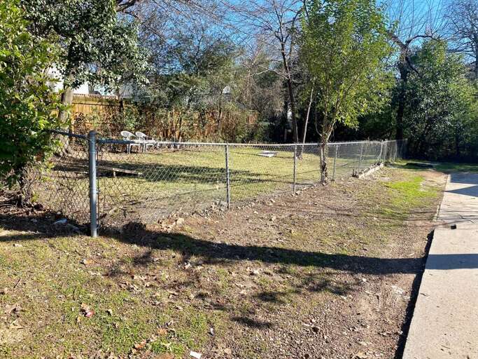 Fenced yard for pets and kiddos safety Fenced yard for pets and kiddos safety