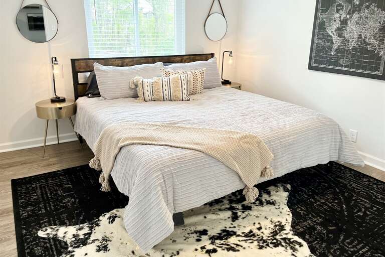 Reading lights with Einstein light bulbs