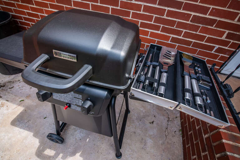 Grill utensils provided