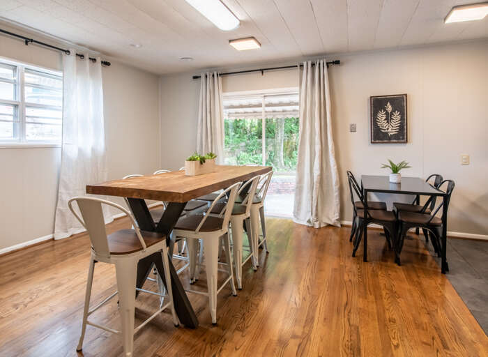 Adult dining and kids dining