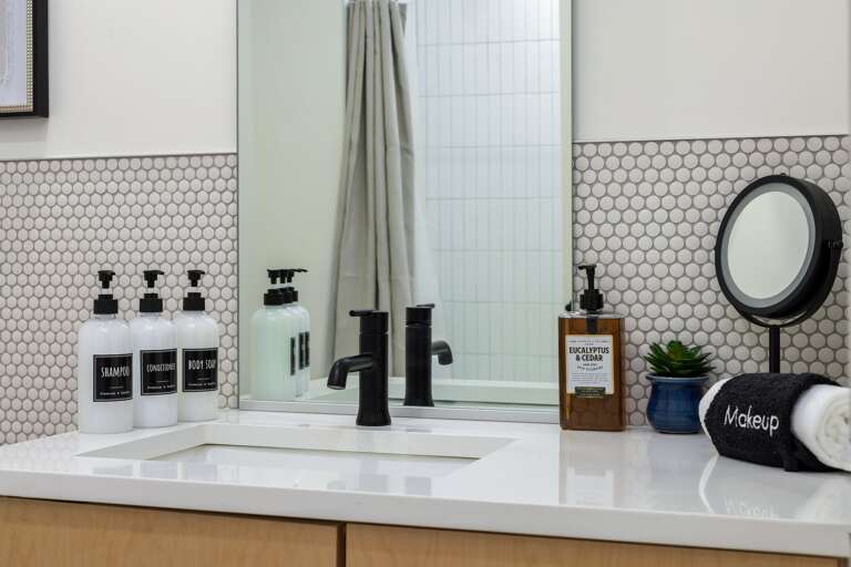 Luxurious details—enjoy high-quality shampoo, conditioner, and body soap during your stay, adding an extra touch of indulgence to your experience.