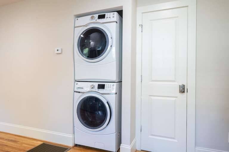 Convenient in-unit laundry setup available, ensuring all your washing needs are easily met during your stay. Convenient in-unit laundry setup available, ensuring all your washing needs are easily met during your stay.