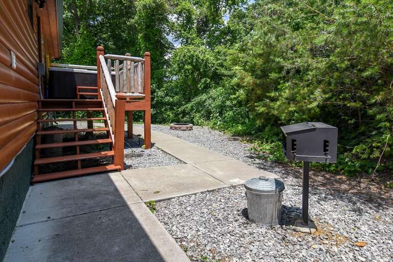 Easy Livin' - Back Area with Charcoal Grill and Firepit