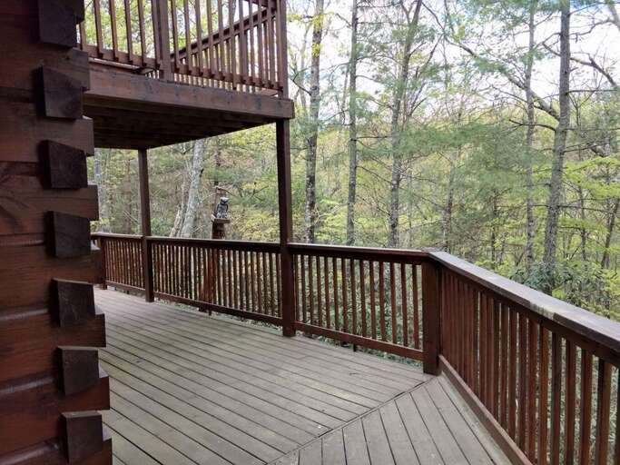 Side Deck and Upper Loft Deck