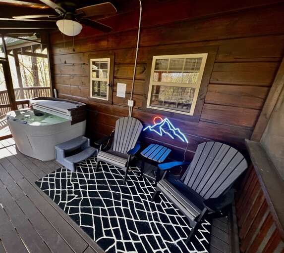 Gypsy Road - Screened Hot Tub Room on Back Deck Gypsy Road - Screened Hot Tub Room on Back Deck