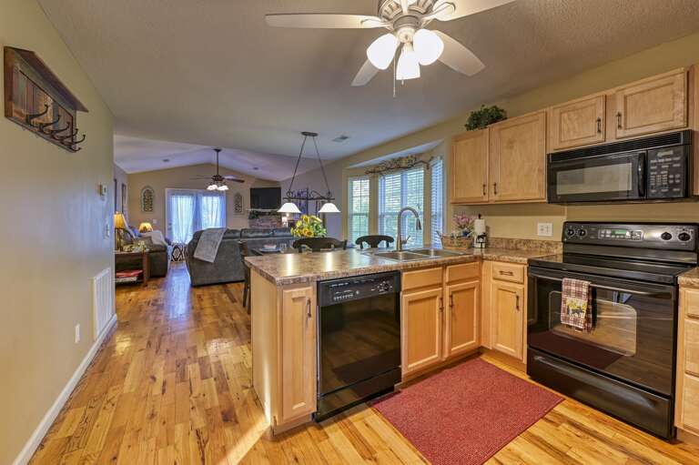 High N Dry - 2Bdr/2Ba In Pigeon Forge - Kitchen High N Dry - 2Bdr/2Ba In Pigeon Forge - Kitchen