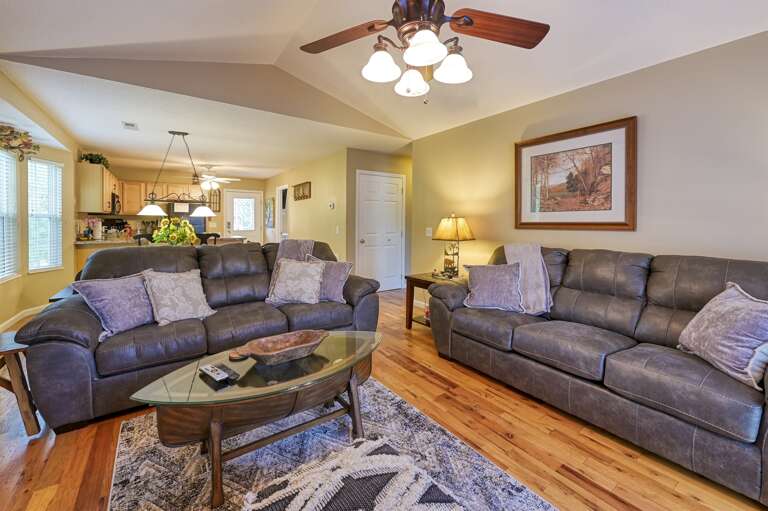 High N Dry - 2Bdr/2Ba In Pigeon Forge - Living Room with Gas Fireplace and Sleeper Sofa