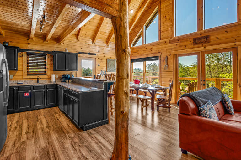Nothin' But a Good Time - 4 Bedroom Family Lodge