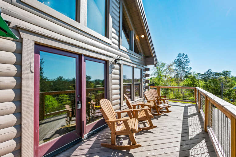 Nothin' But a Good Time - 4 Bedroom Family Lodge