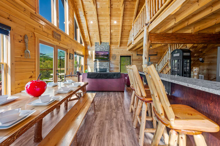 Nothin' But a Good Time -4 Bedroom Family Lodge