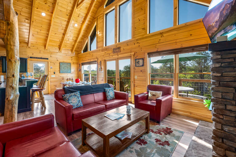 Nothin' But a Good Time - 4 Bedroom Family Lodge
