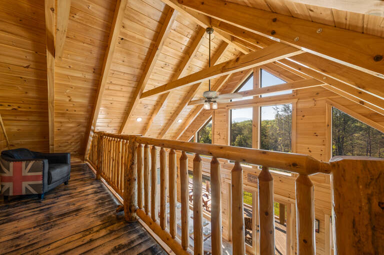 Upper Level Loft Area