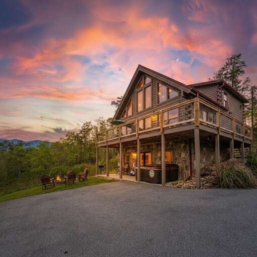 Nothin' But a Good Time - 4 Bedroom Family Lodge