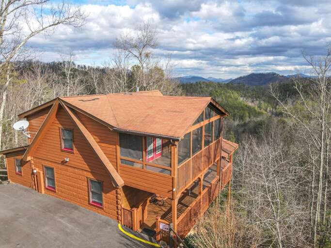 Over the Mountain - Pigeon Forge/Wears Valley Over the Mountain - Pigeon Forge/Wears Valley