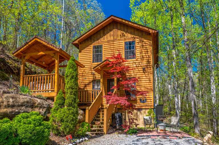 Permanent Vacation - Smoky Mountain Honeymoon Cabin