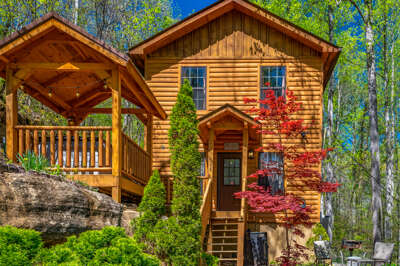 Permanent Vacation - Smoky Mountain Honeymoon Cabin