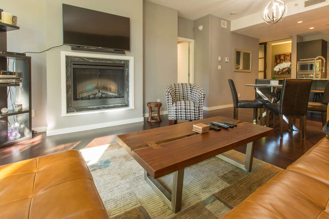 Urban Oasis 1 Bedroom Vacation Condo For Rent Victoria BC Find Rentals