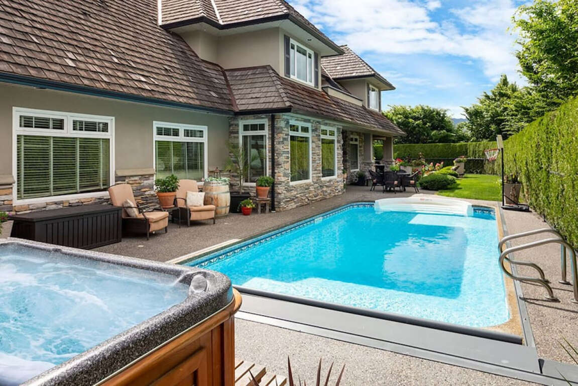 Gardenside Getaway West Kelowna BC 4 Bedroom House for Rent on Vacation