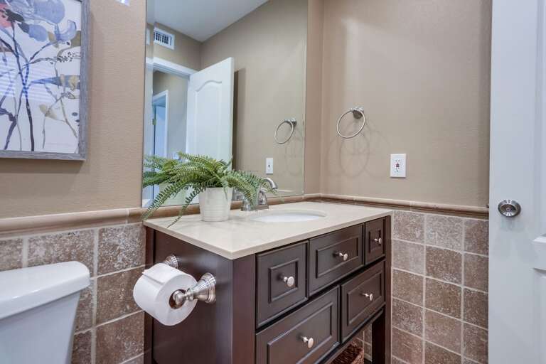 Upstairs Hallway Bathroom view #3