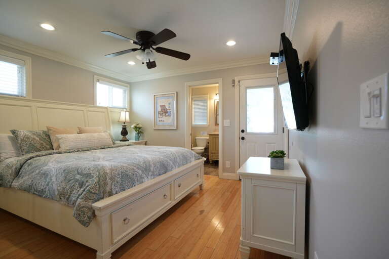 Cal-King Master Bedroom #3