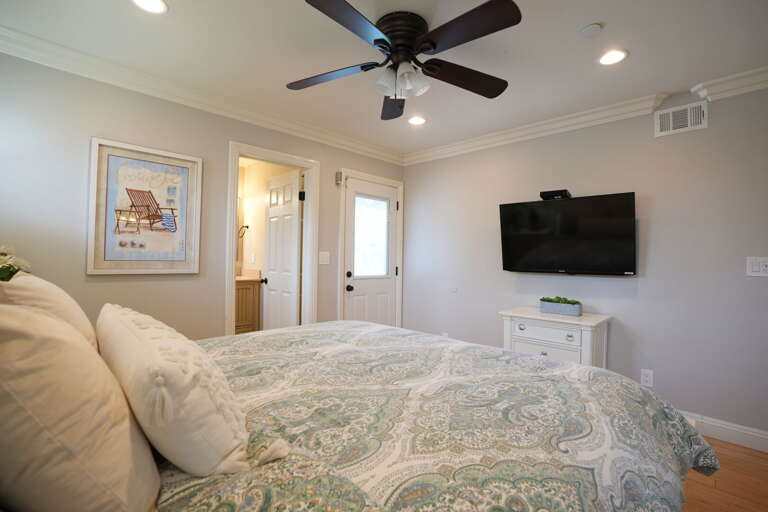 Cal-King Master Bedroom #3