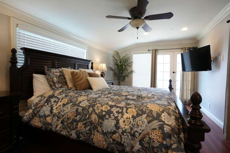 Master Bedroom #1 w/Cal King Bed