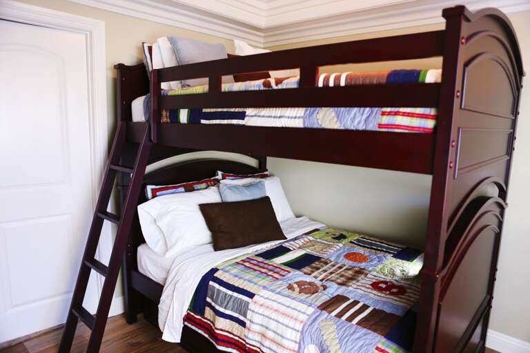 Bedroom 4 with Full over Full Bunkbeds