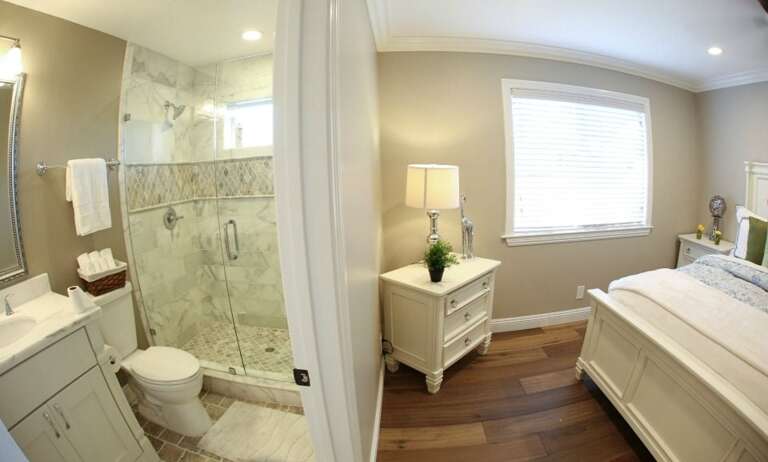 Master Bedroom and Bathroom #2 Master Bedroom and Bathroom #2