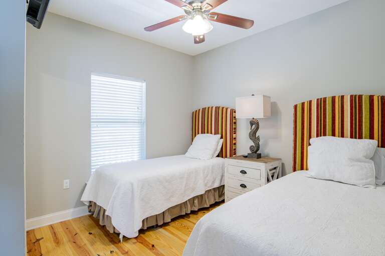 1st floor bedroom with 2 twin XLs