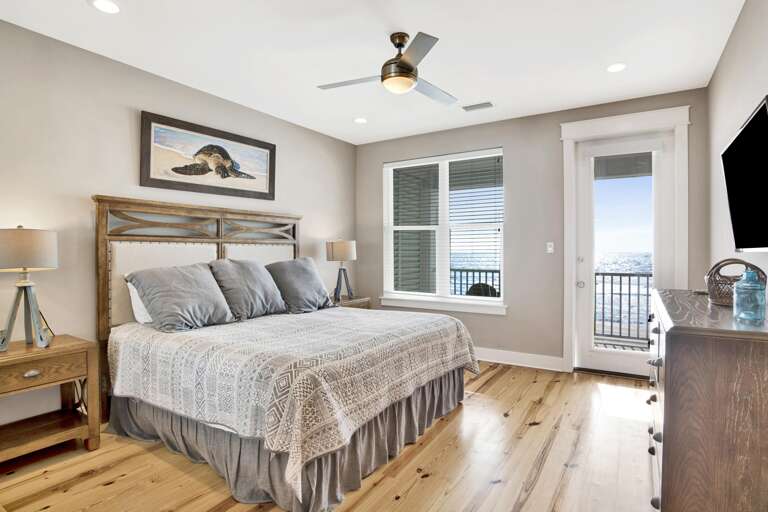 3 rd floor (top floor) south east master bedroom with private gulf front balcony and ensuite bath. 1 of 4 gulf front master bedrooms.