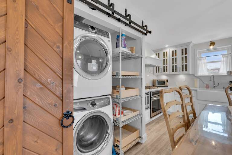 Washer &amp; Dryer / Pantry