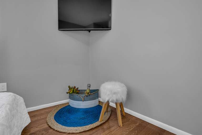 Toys / Books / Cards