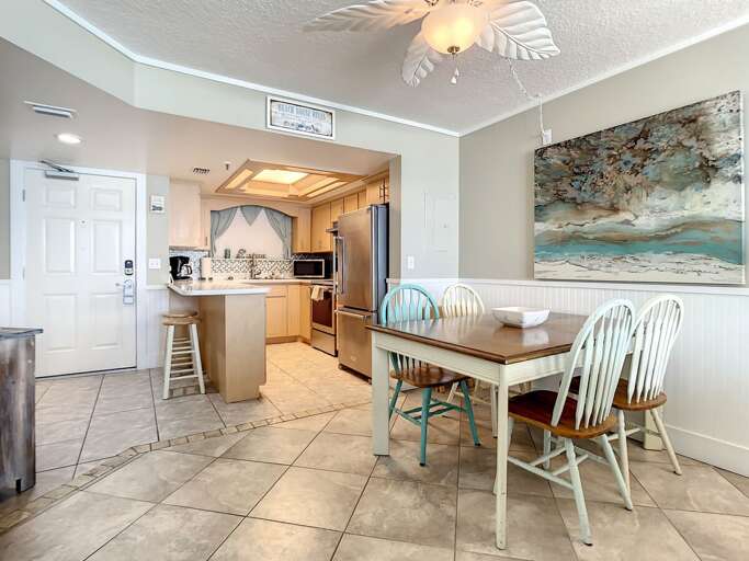Take in the sights from our kitchen entrance, where a fan keeps things cool in the dining room with a view Take in the sights from our kitchen entrance, where a fan keeps things cool in the dining room with a view