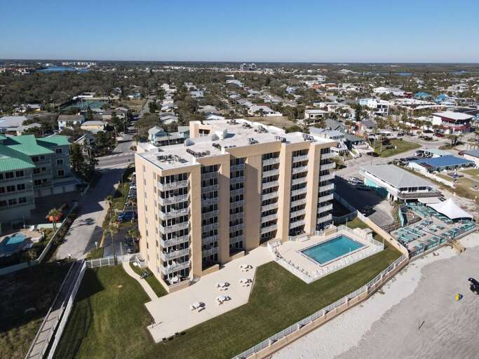 Beach view of Oceania Plaza.