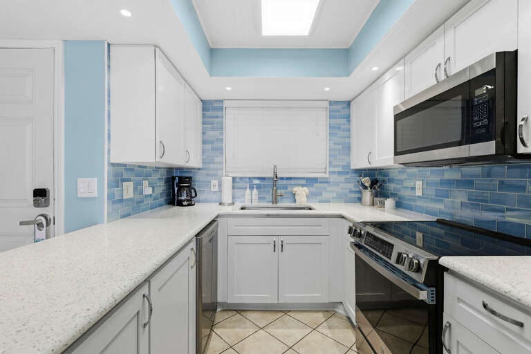 Oceania Beach Club 504